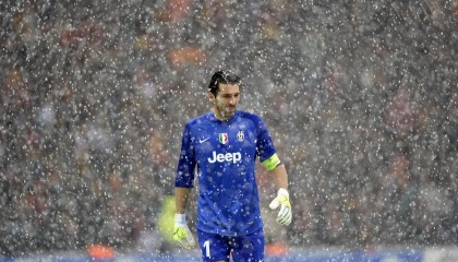 ayx体育-高节奏打法下防守球员是否易体能枯竭，防守强度大时怎么进攻