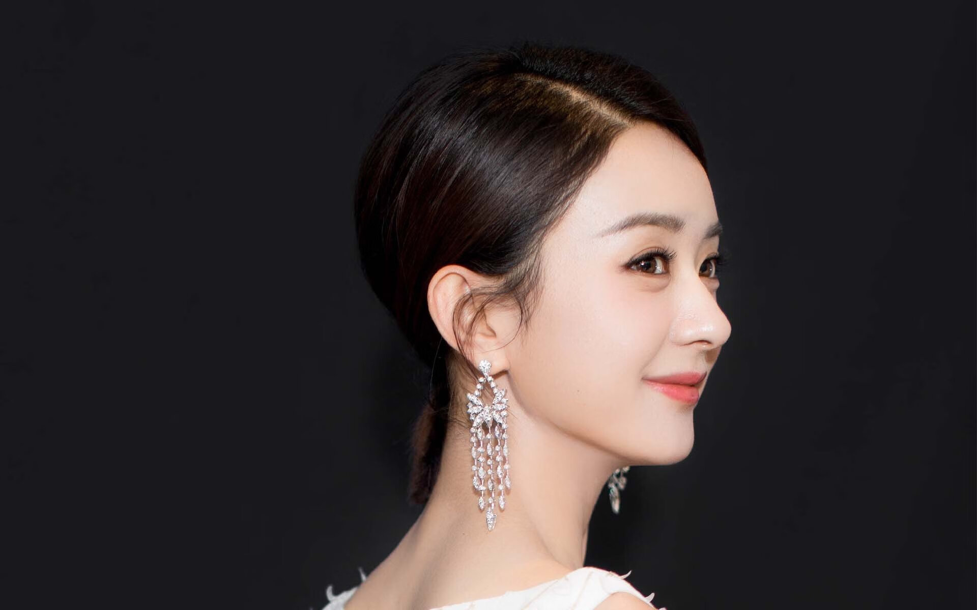 AYX GAMING-塔图姆连续抢断带动凯尔特人防守节奏，塔图姆签约凯尔特人